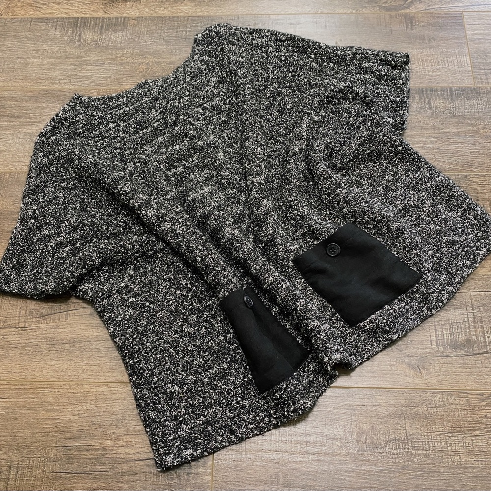 MJ Collection Petite Poncho Oversized Knit Top Size MP Grey Blac Pockets Cozy